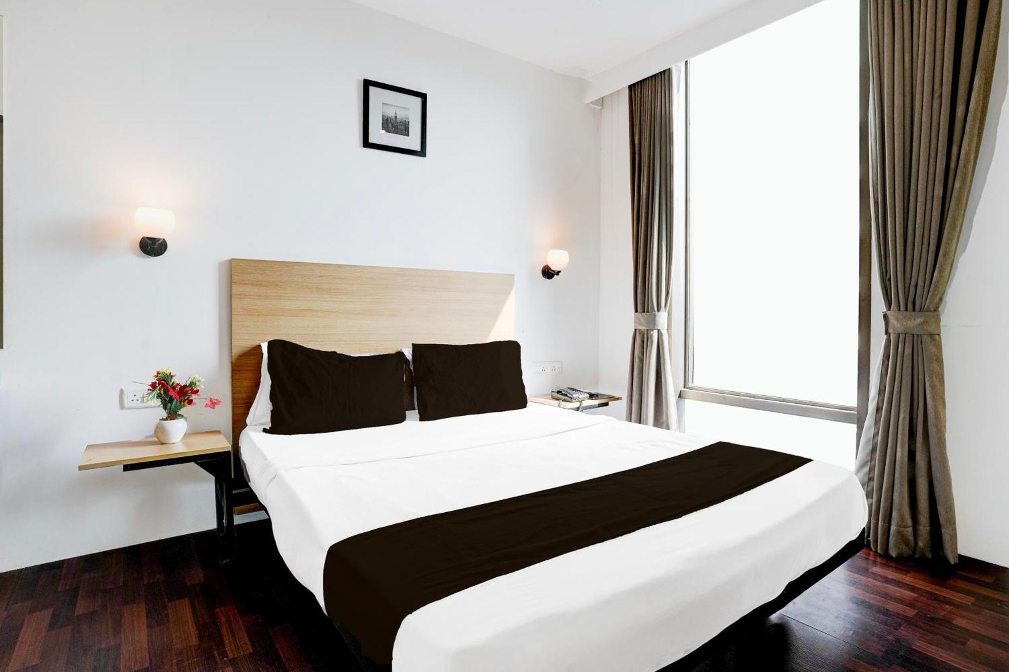 Super Townhouse Pbg Mall Vashi Turambhe 외부 사진