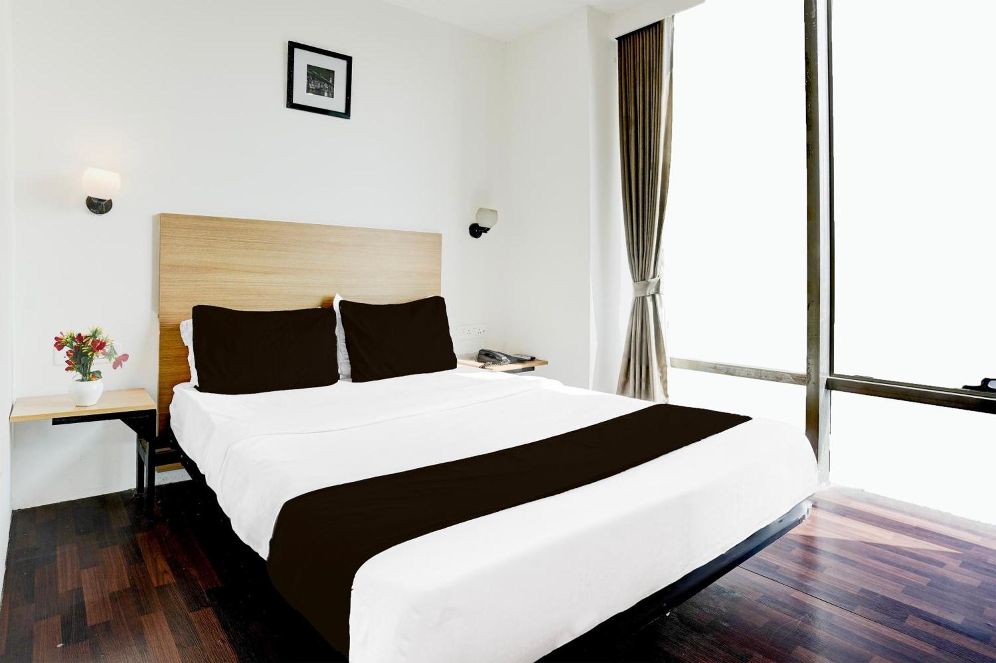 Super Townhouse Pbg Mall Vashi Turambhe 외부 사진