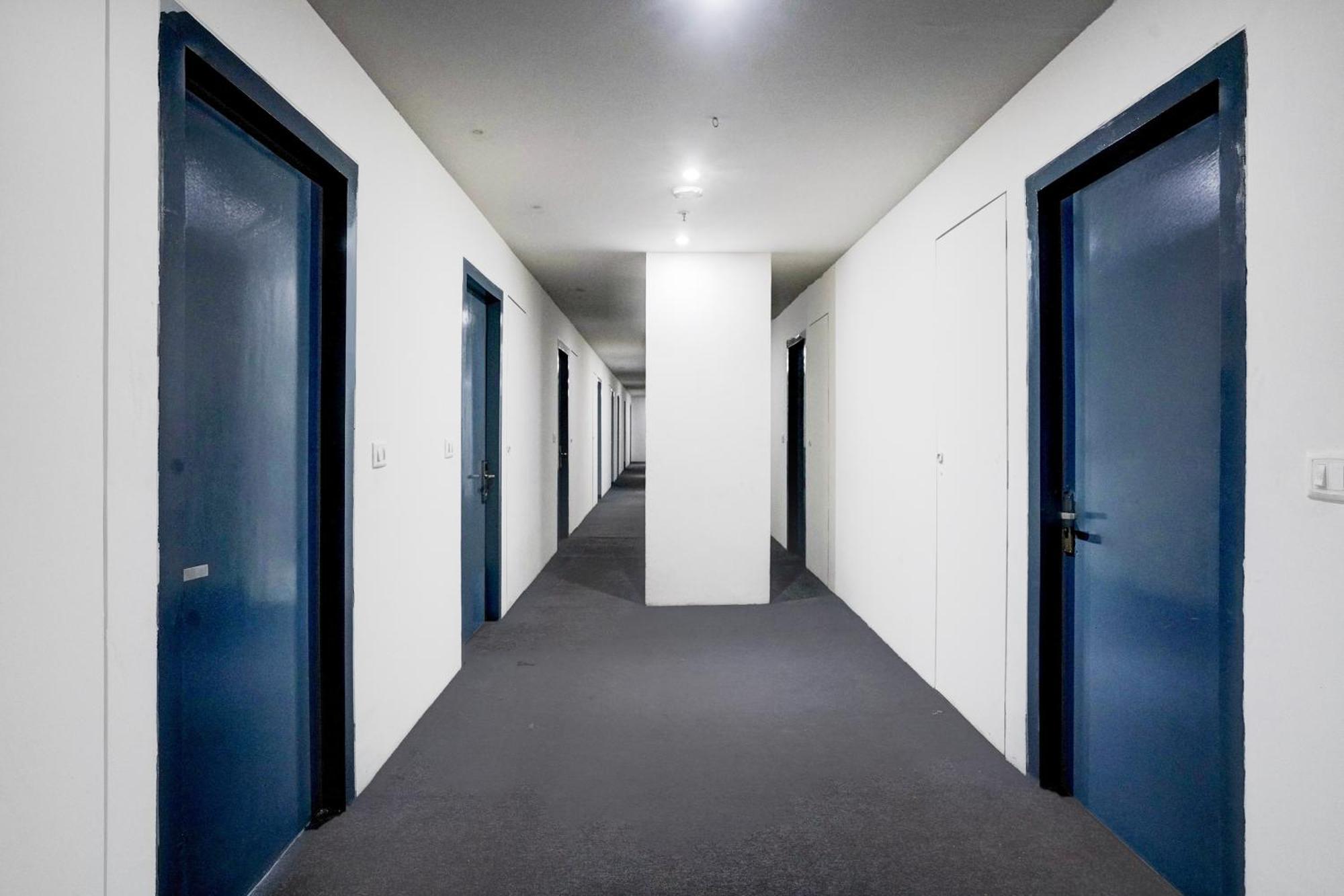 Super Townhouse Pbg Mall Vashi Turambhe 외부 사진