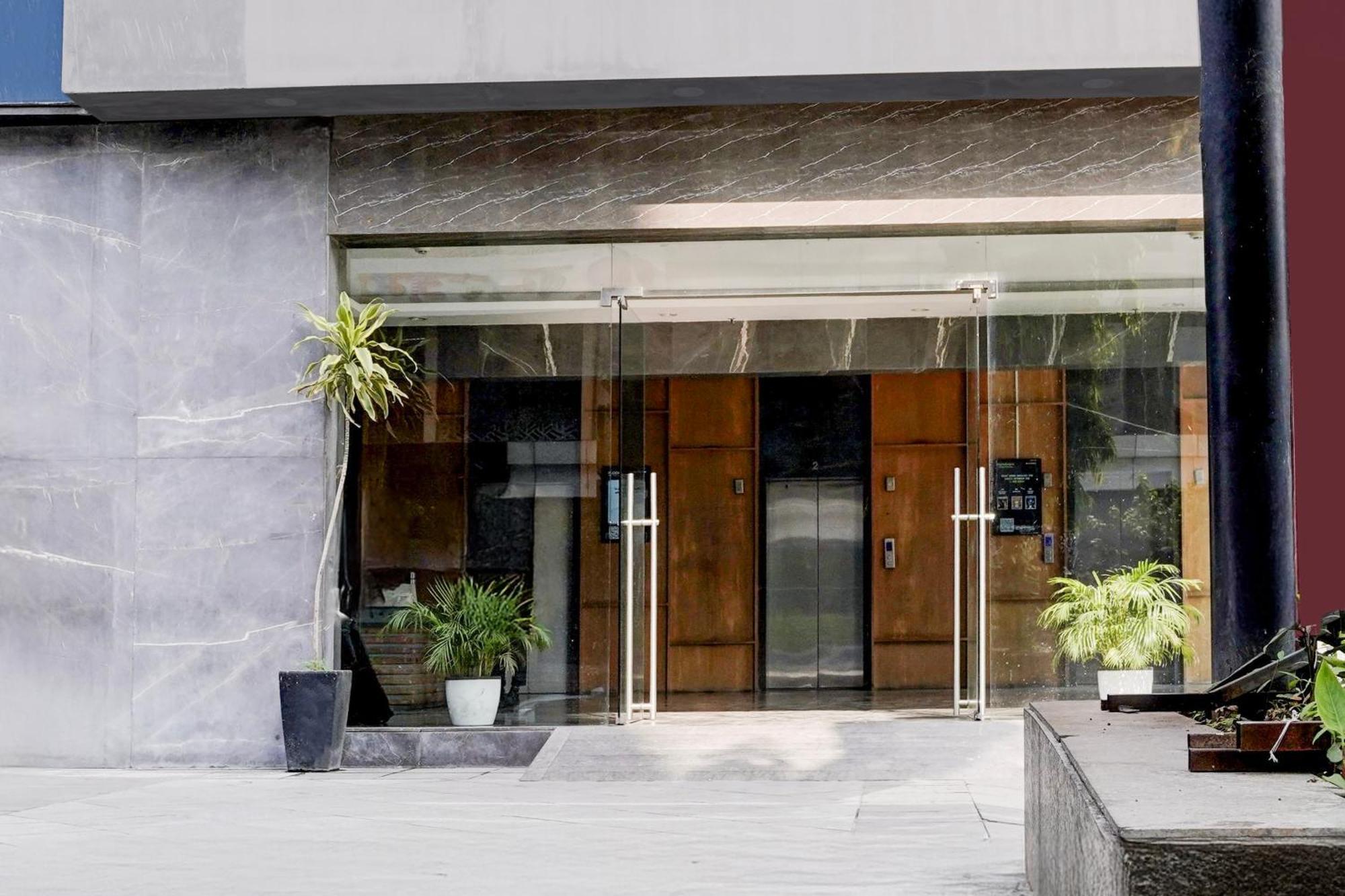 Super Townhouse Pbg Mall Vashi Turambhe 외부 사진