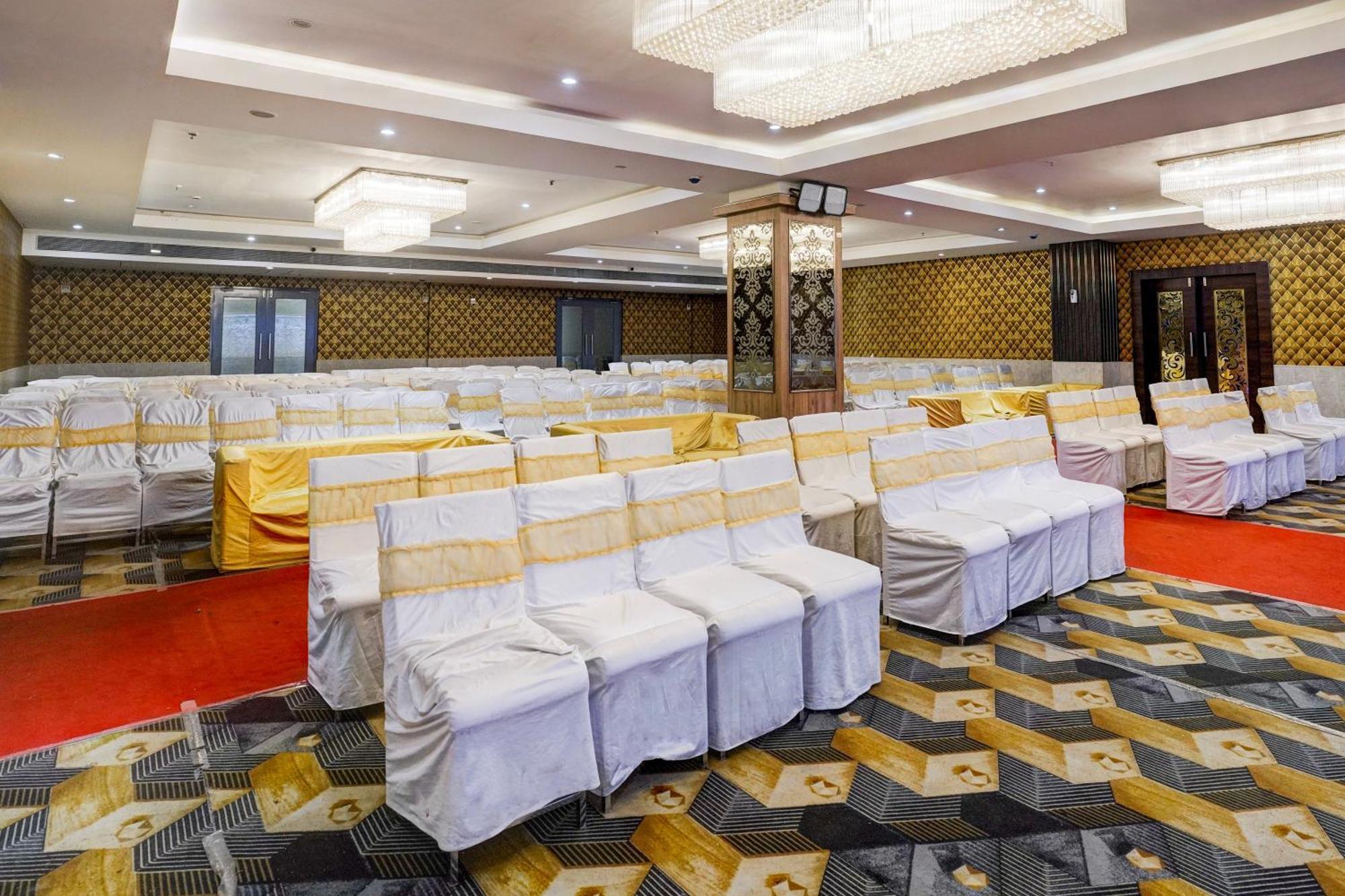 Super Townhouse Pbg Mall Vashi Turambhe 외부 사진