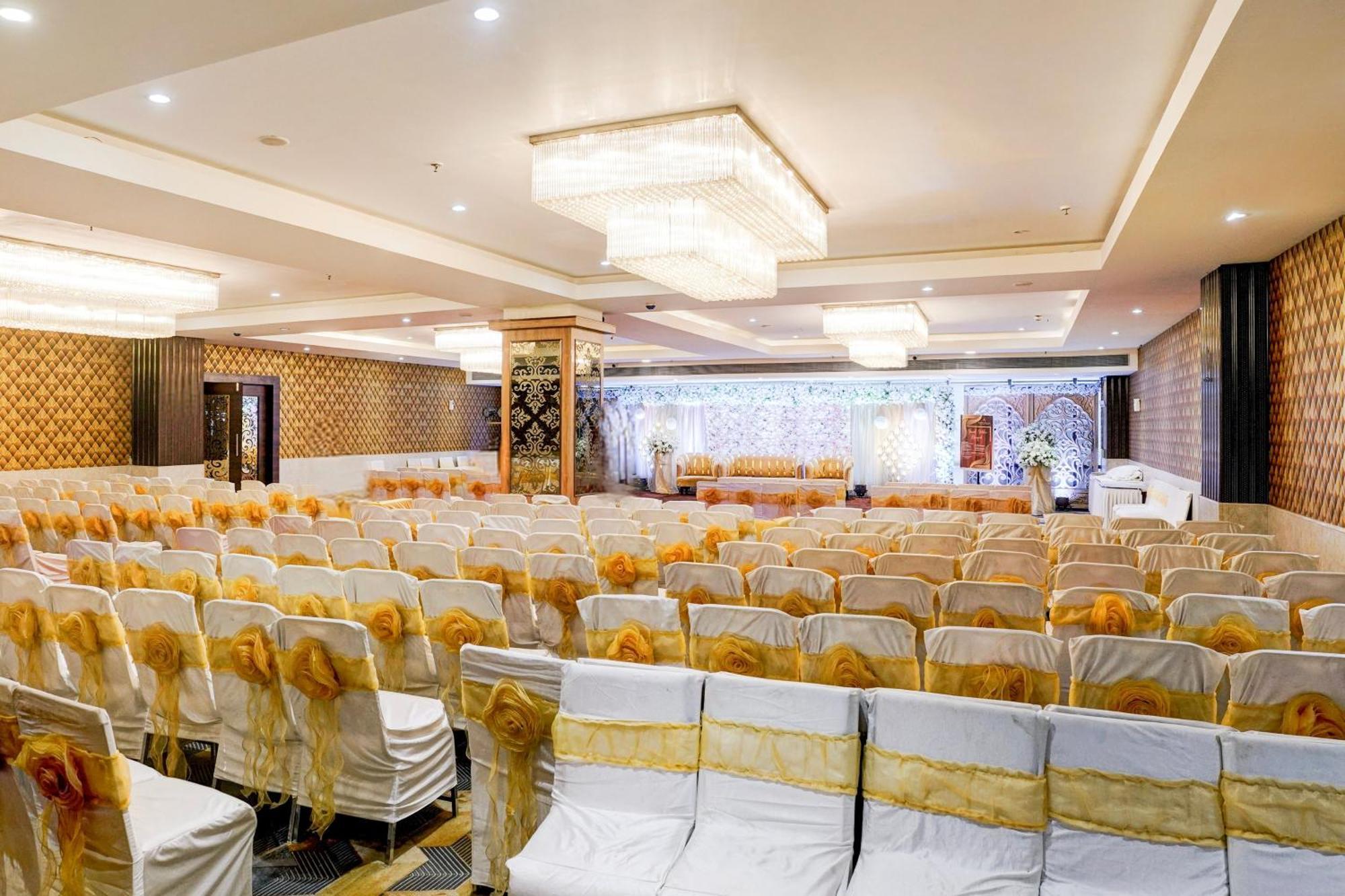 Super Townhouse Pbg Mall Vashi Turambhe 외부 사진